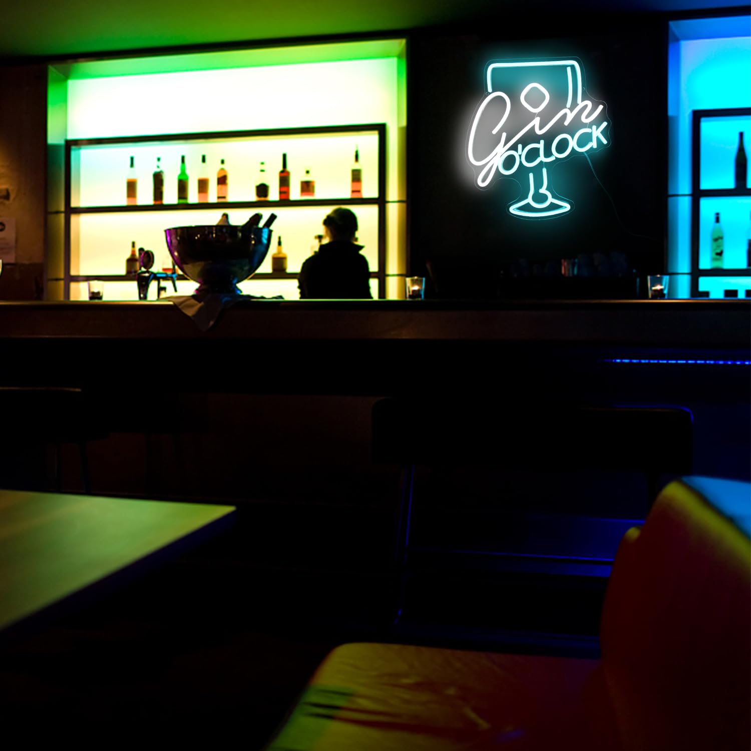 Gin O_clock Neon Decor
